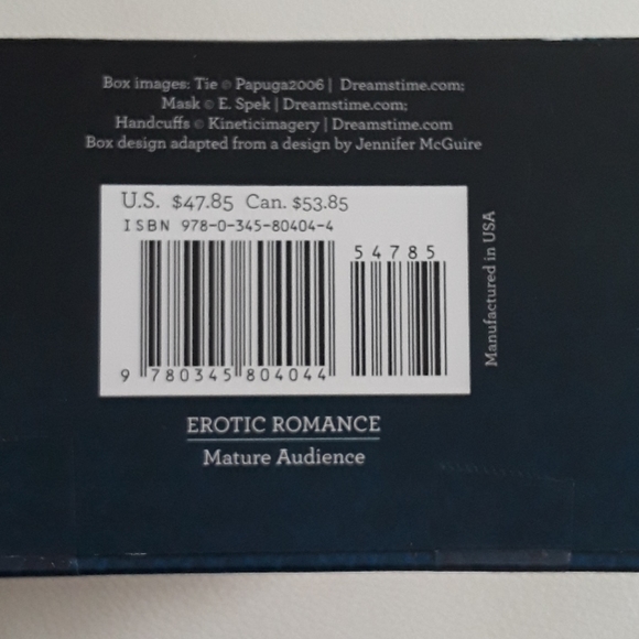 🔥🔥🔥HOT🔥🔥🔥 Fifty Shades Trilogy by EL James - Picture 4 of 5